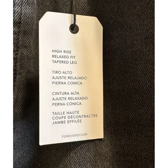 Forever 21 Jeans WMN Sz 30 MOM  Fit Black High Rise RELAXED Taper Button Fly New - Picture 3 of 6